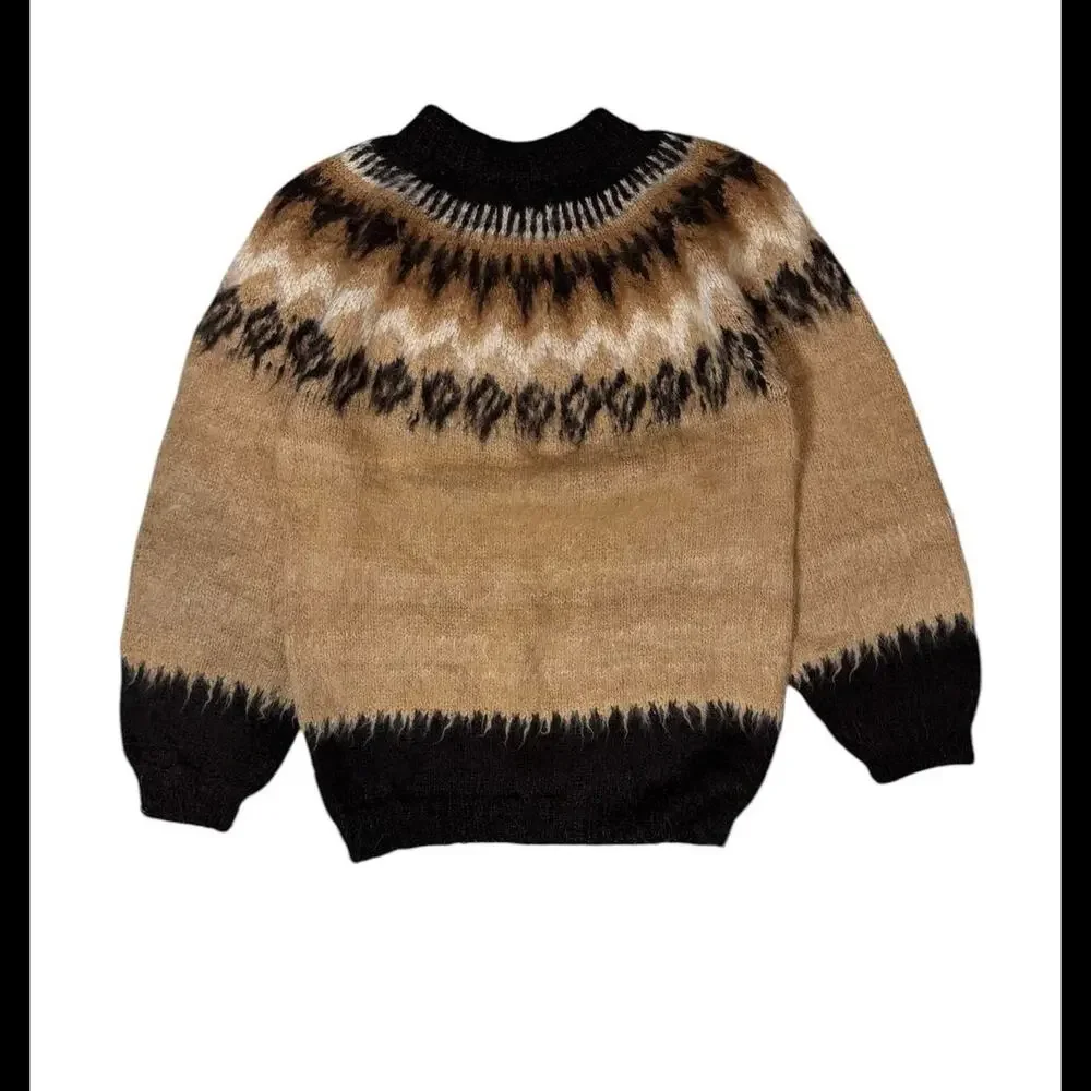 Brown black alpaca‎ wool